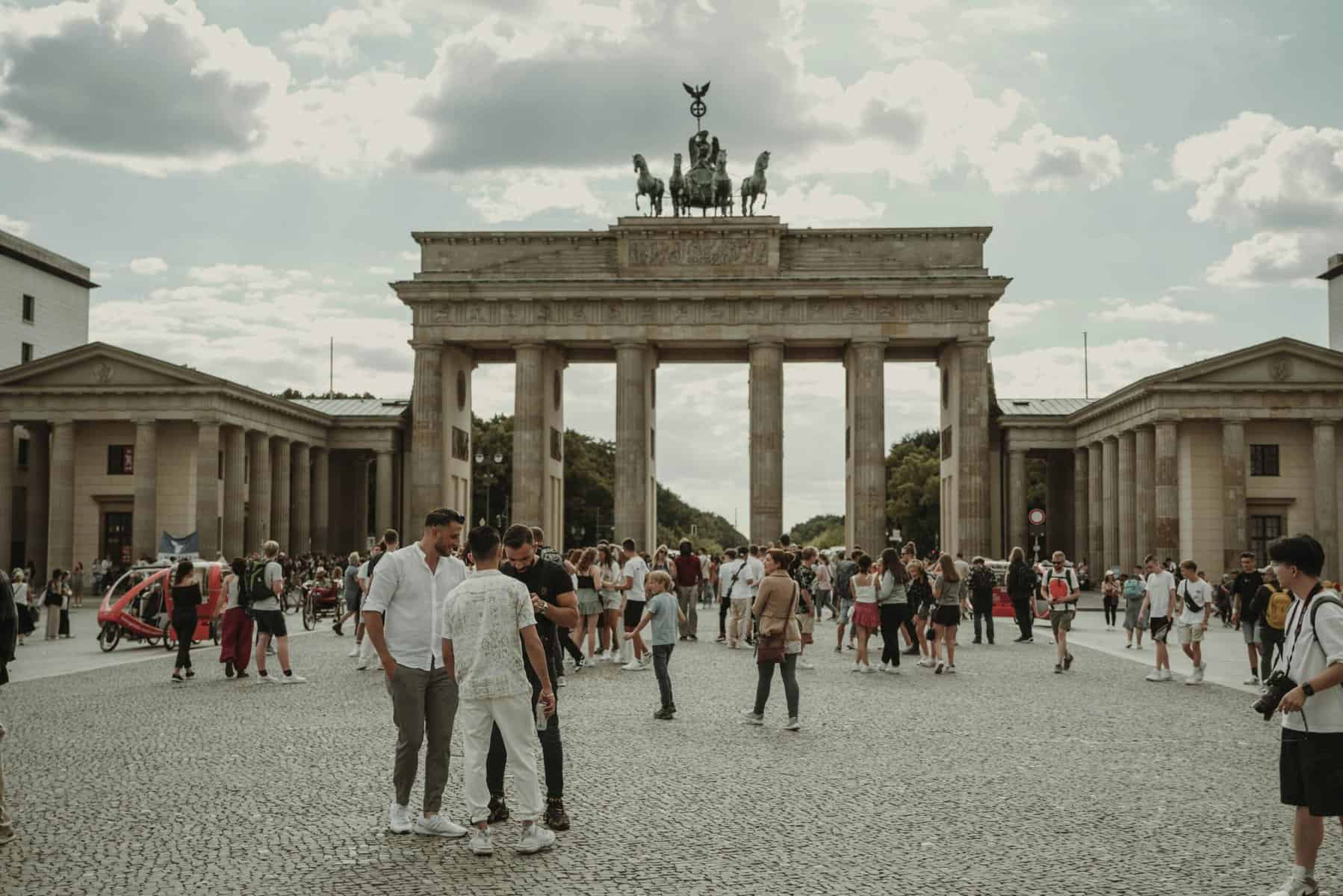 Touristen Brandenburger Tor